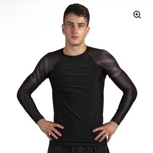 Sanabul Essential Long Sleeve Compression Rash Guard Large